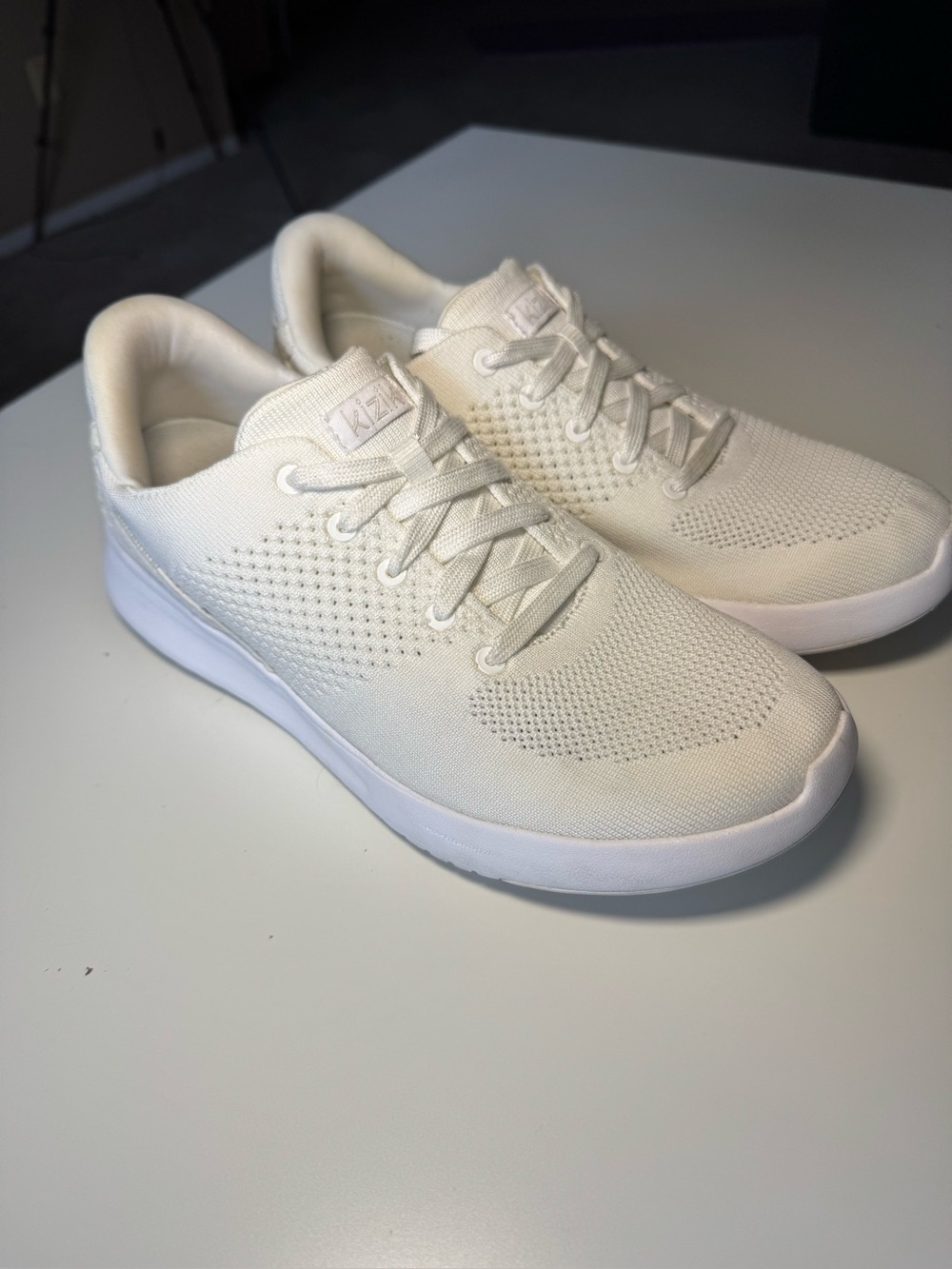 Kizik Lima hands-free slip-on sneaker for Unisex size M8.5 / W 10 - Picture 3 of 14
